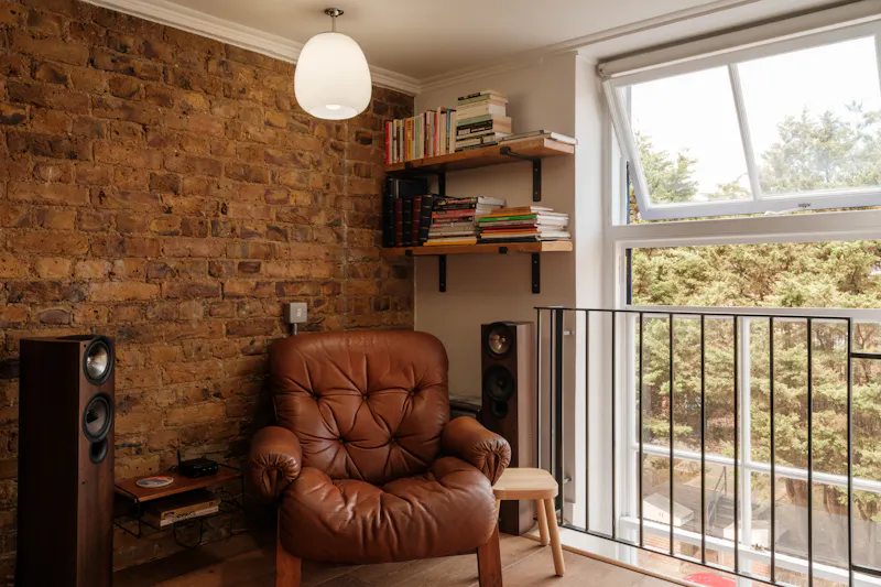 Stylish Hackney Conversion, F1268 (photo 42)