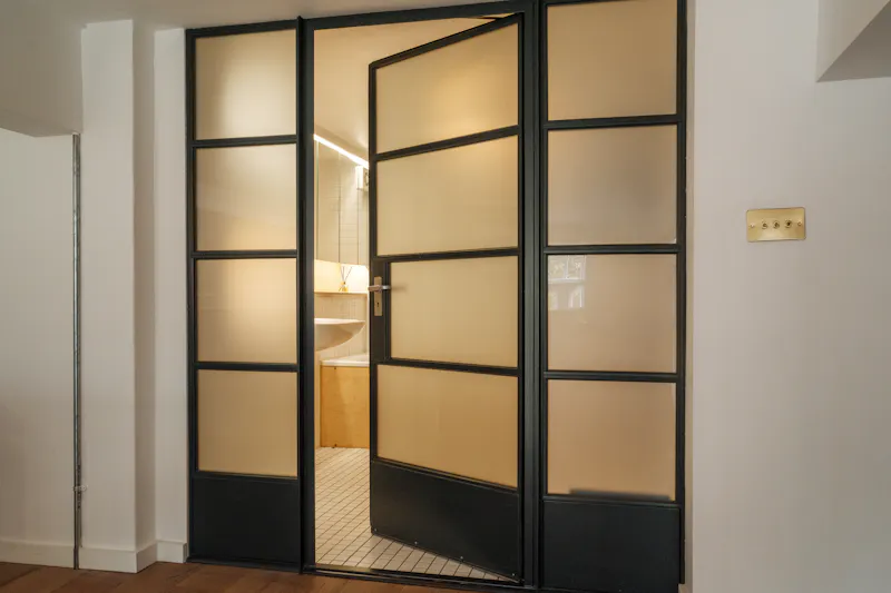Stylish Hackney Conversion, F1268 (photo 56)