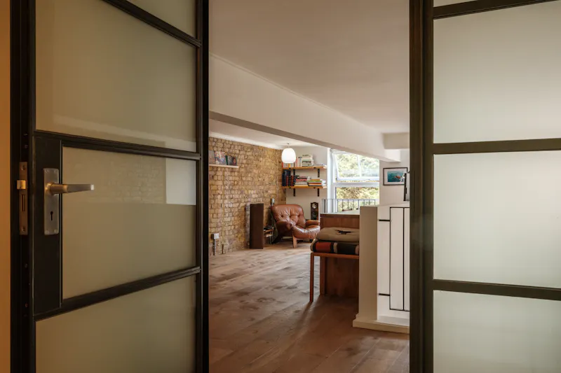 Stylish Hackney Conversion, F1268 (photo 60)