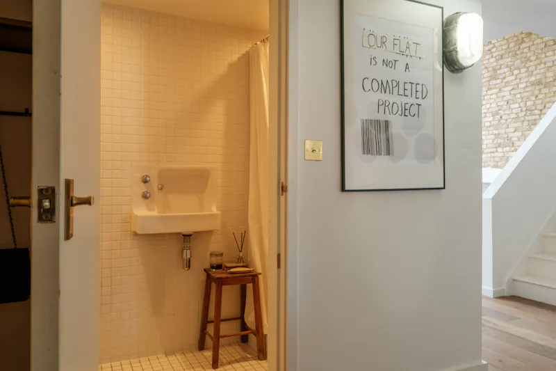 Bathroom at Stylish Hackney Conversion, F1268 (photo 15)