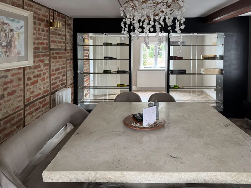 Luxe Brentwood farmhouse, B2097 (photo 16)