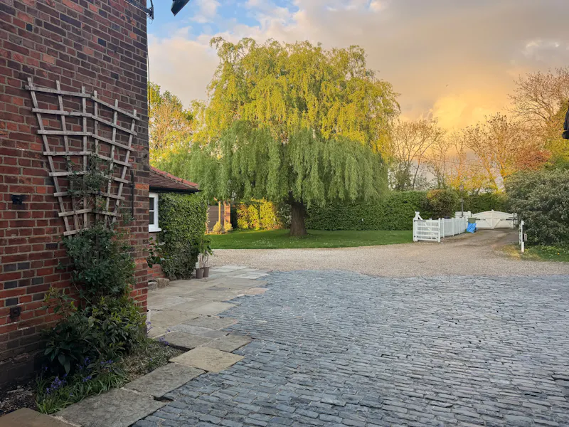 Luxe Brentwood farmhouse, B2097 (photo 45)
