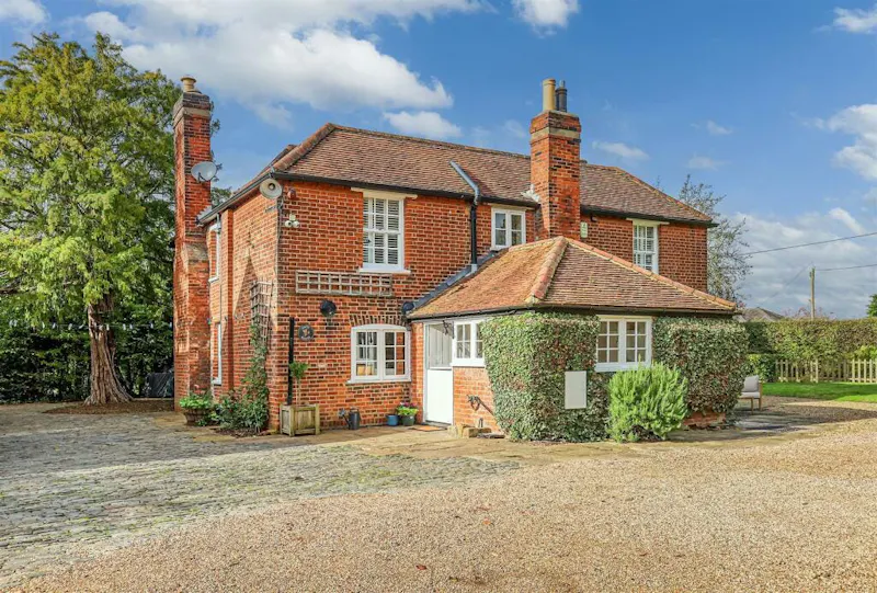 Luxe Brentwood farmhouse, B2097 (photo 39)
