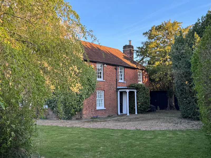 Luxe Brentwood farmhouse, B2097 (photo 42)
