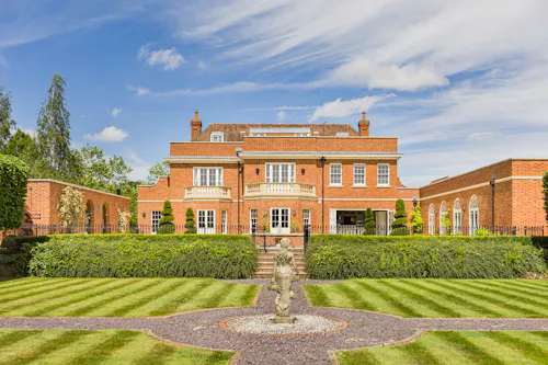 Luxe Broxbourne Mansion, D2844
