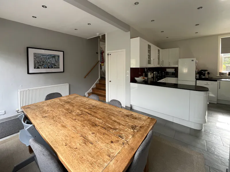 Dining room at Victorian Streatham family home, B2100 (photo 5)