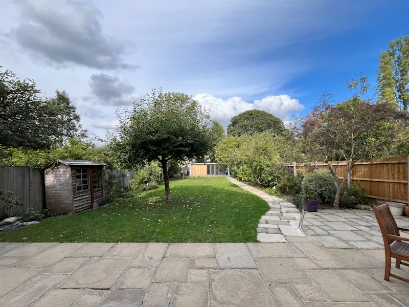 Garden at Victorian Streatham family home, B2100 (photo 13)