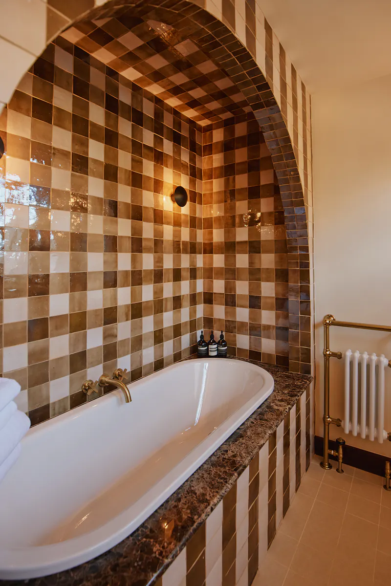 Cotswolds 70's homestay, D2884 (photo 42)