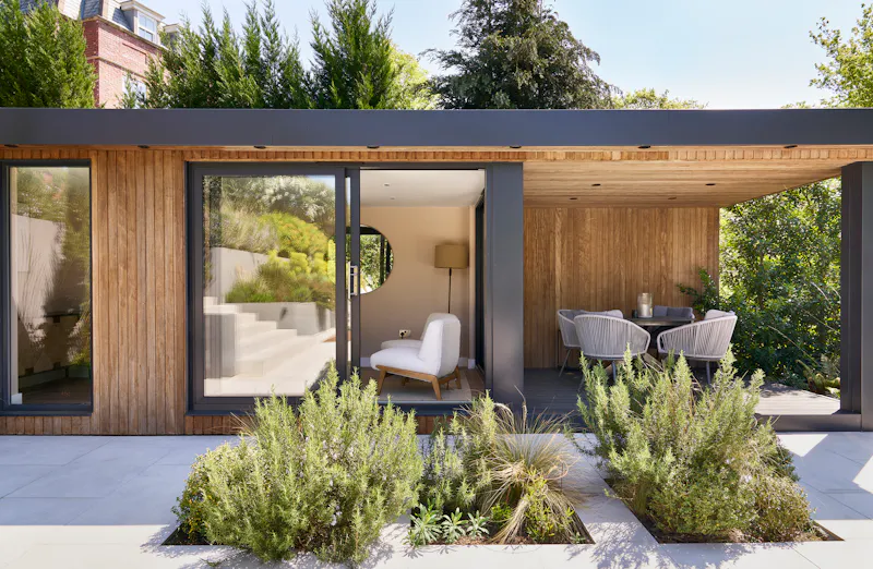 Summer house at Contemporary  Chislehurst house, K460 (photo 35)