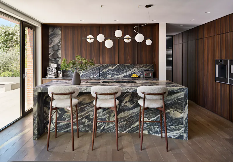 Kitchen at Contemporary  Chislehurst house, K460 (photo 11)