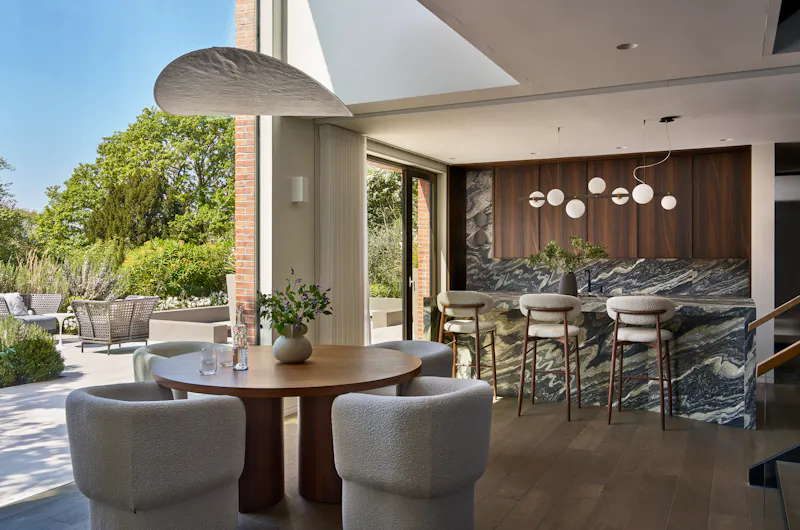 Open plan at Contemporary  Chislehurst house, K460 (photo 7)