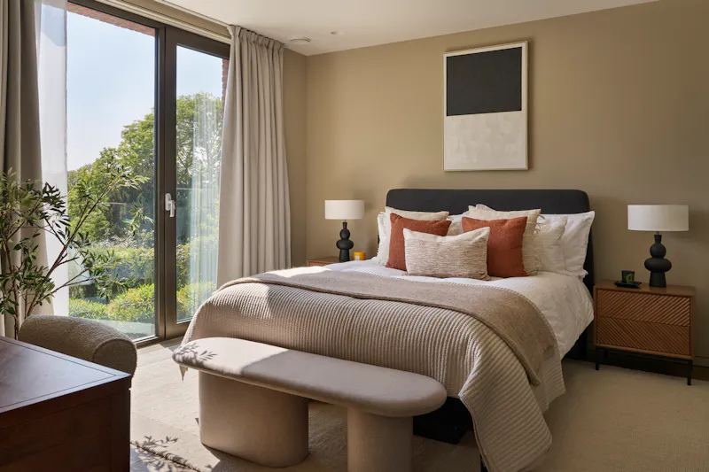 Bedroom at Contemporary  Chislehurst house, K460 (photo 25)
