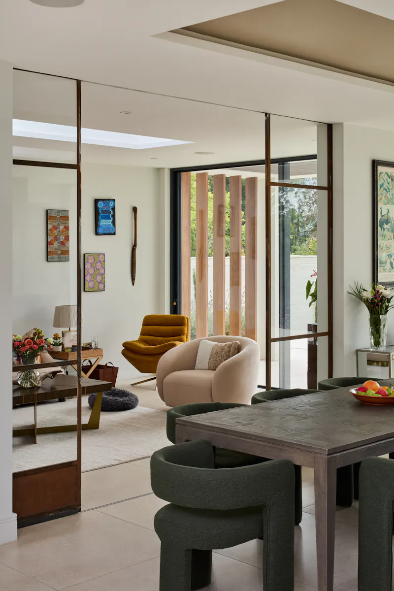 Surrey Modernist Home, K514 (photo 14)