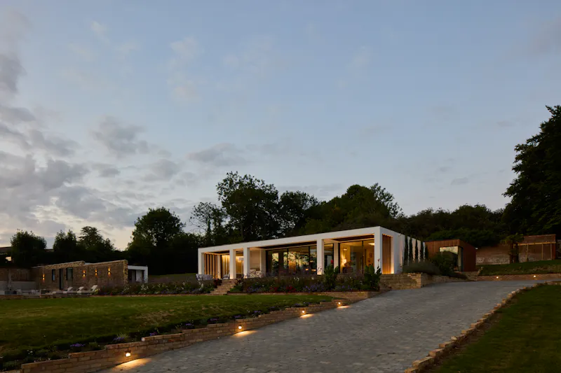 Surrey Modernist Home, K514 (photo 64)