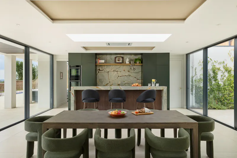 Surrey Modernist Home, K514 (photo 5)