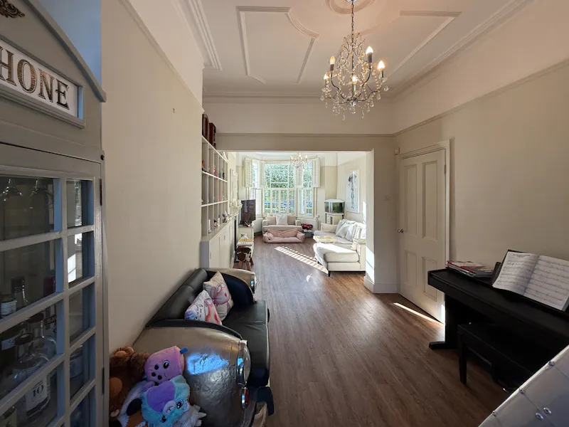 Eclectic Queen's park terrace , B2101 (photo 12)