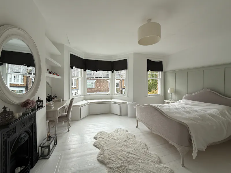 Bedroom - main at Eclectic Queen's park terrace , B2101 (photo 32)