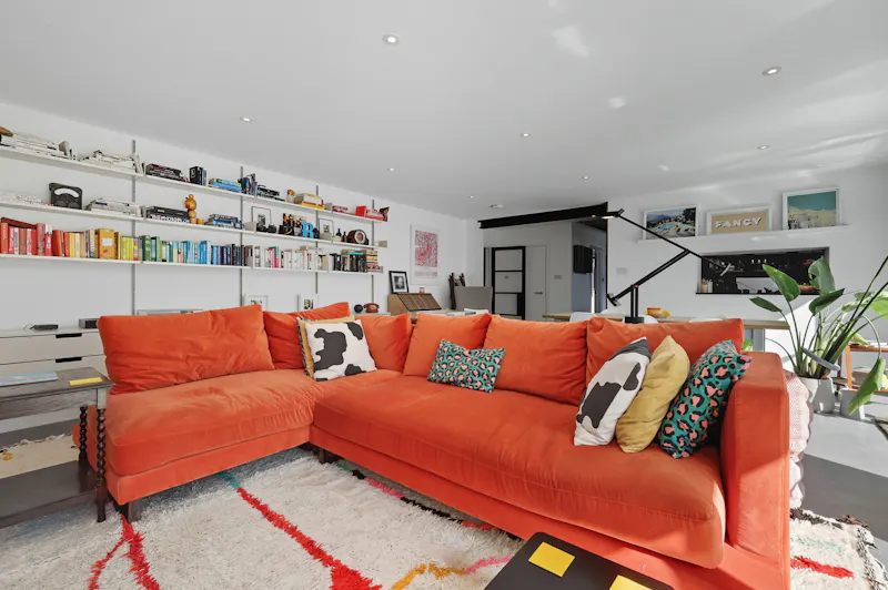 Ingatestone Modern Family Home, D2849 (photo 7)