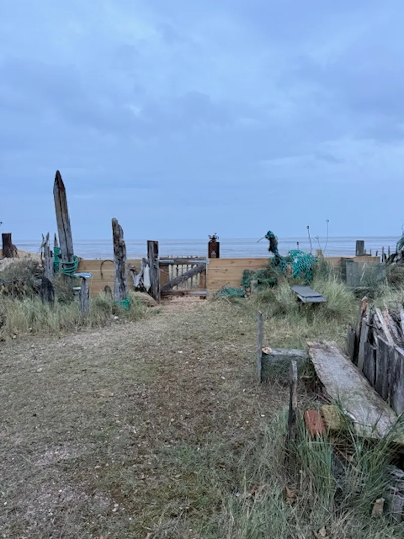Isle of Sheppey beach shack, C902 (photo 18)