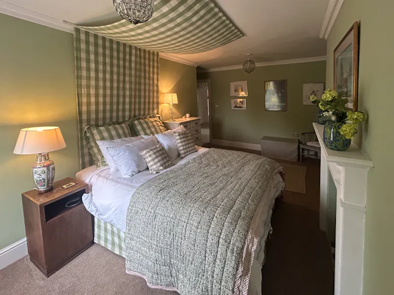 Bedroom at Wellingborough Georgian Home, A1670 (photo 28)