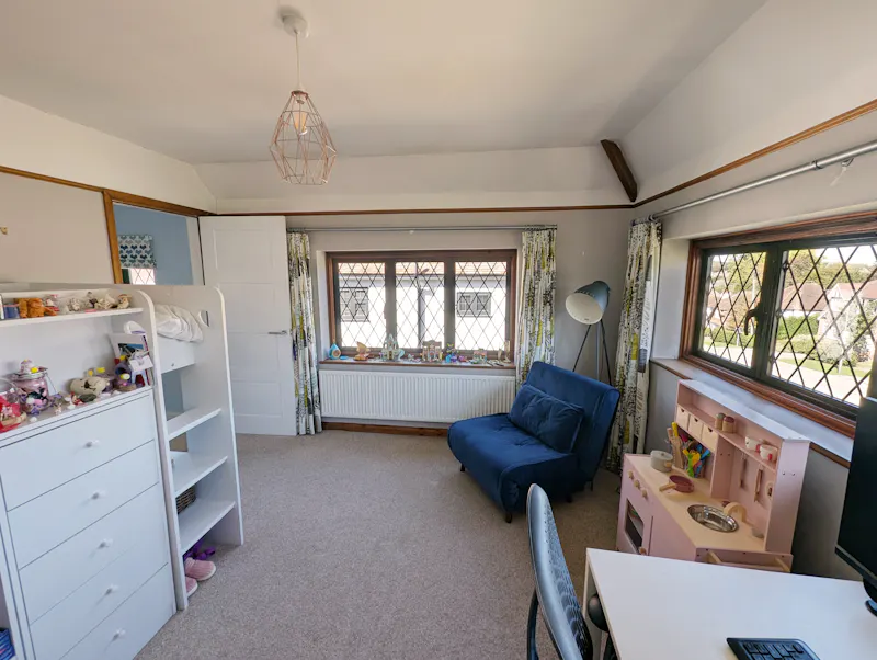 1950s Epsom family home, D2748 (photo 22)