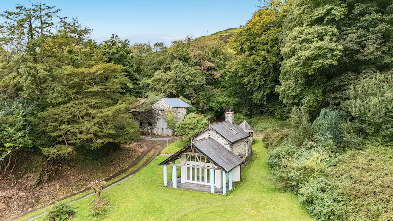 Secluded North Wales estate, C957 (photo 31)