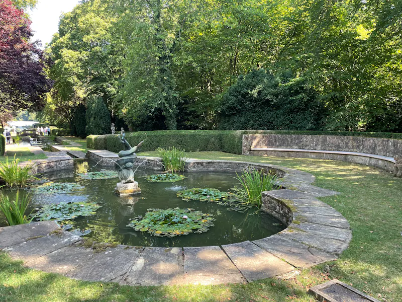 Pond at Stunning Oxfordshire Stately , A1677 (photo 12)