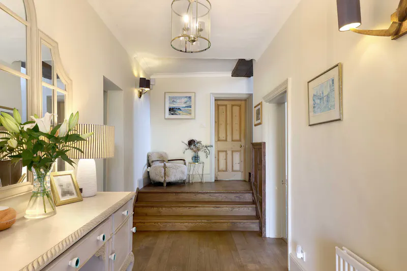 Beautiful Farnham farmhouse, A1679 (photo 12)