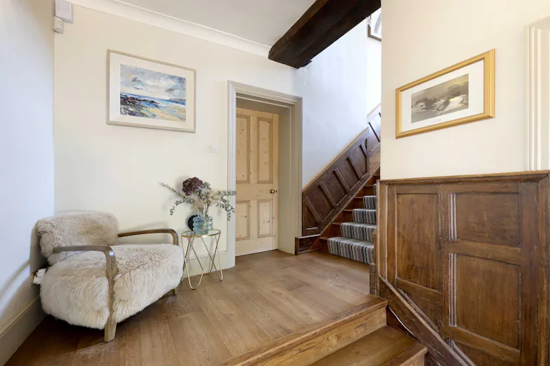 Panelling at Beautiful Farnham farmhouse, A1679 (photo 13)