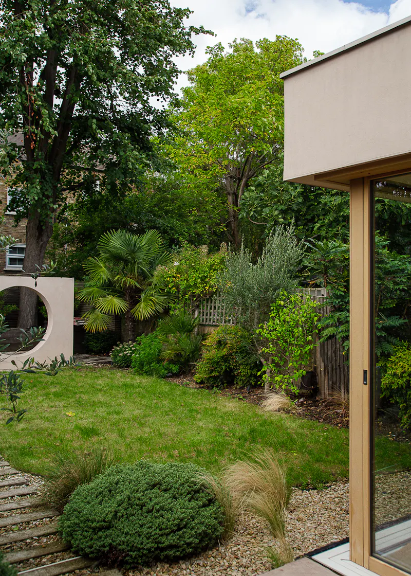 Minimal Townhouse in Hackney , B2112 (photo 37)