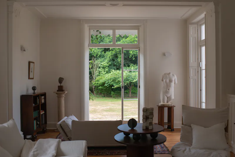 Living Room at Refined Suffolk Georgian manor, A1690 (photo 2)