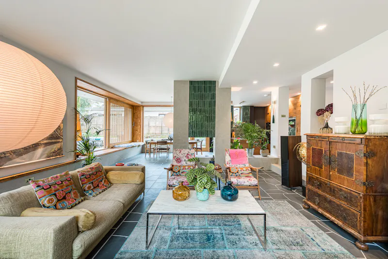 Living Room at Mid-century Henley family home, D2867 (photo 8)