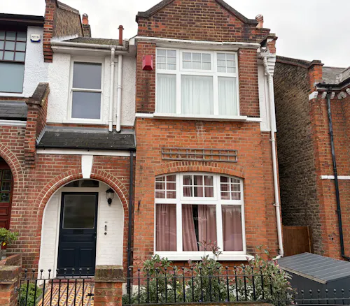 Design-led Brockley semi, B2104