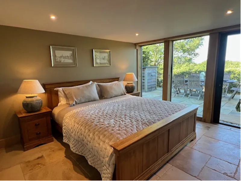 Bedroom at Limpsfield family barn home, D2850 (photo 11)
