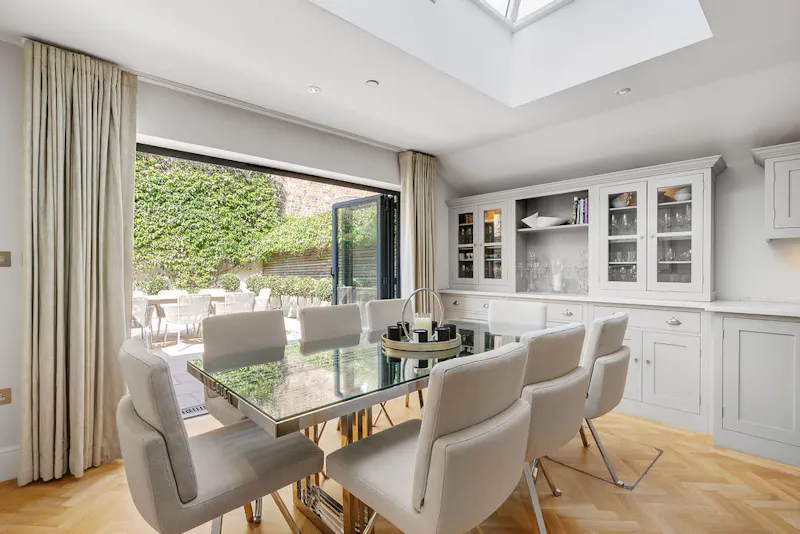 Dining room at Luxury Parsons Green home, B2109 (photo 8)