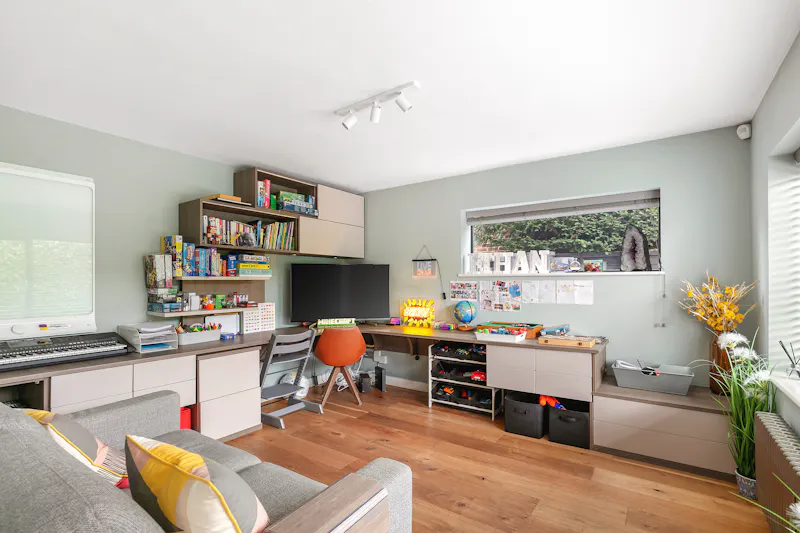 Office at Modern Crystal Palace home, D2847 (photo 10)