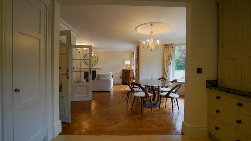 Modern Victorian Coach House, B2107 (photo 5)