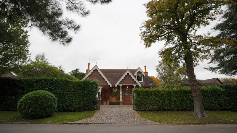 Modern Victorian Coach House, B2107 (photo 28)
