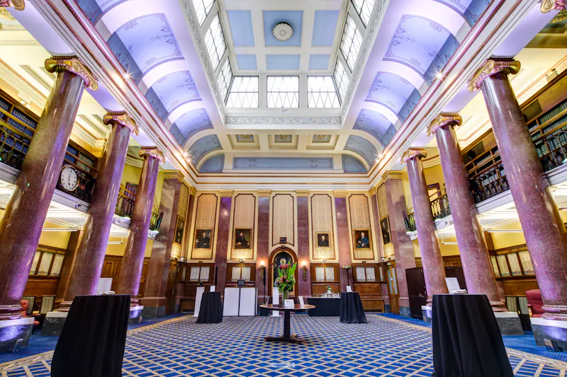 Ballroom at Municipal building Holborn, P610 (photo 5)