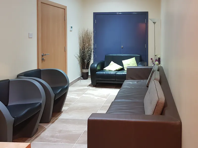 Dressing room at Art Deco Islington Auditorium, R882 (photo 9)