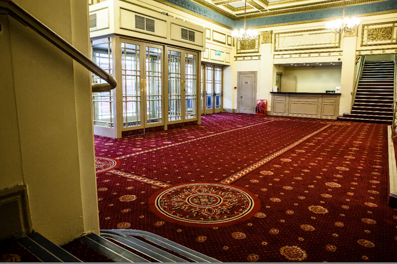 Entrance hall at Art Deco Islington Auditorium, R882 (photo 2)