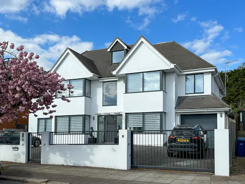 Large Modern Mill Hill Home, K381