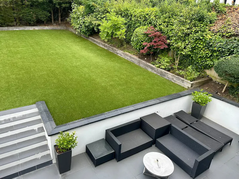 Terrace/Patio at Large Modern Mill Hill Home, K381 (photo 30)