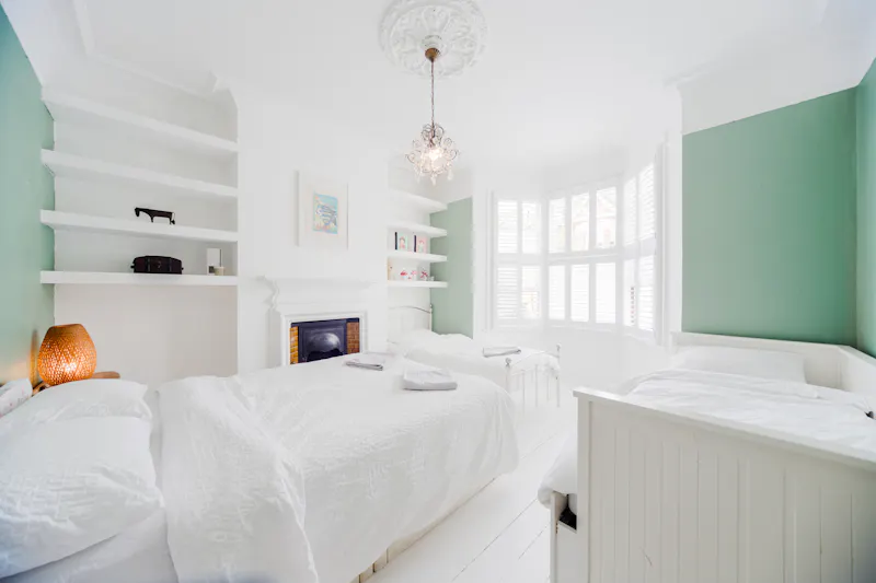 Bedroom at White City Victorian apartment, B2111 (photo 10)