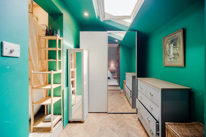 White City Victorian apartment, B2111 (photo 14)