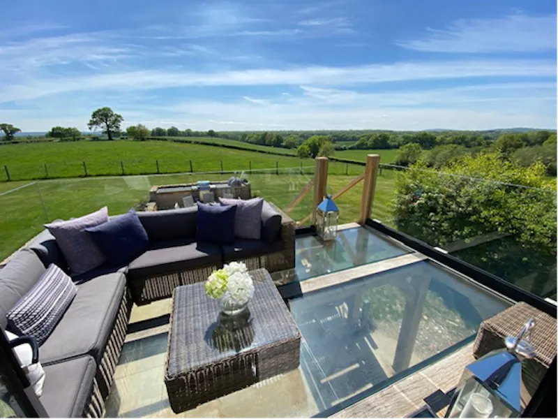 Limpsfield family barn home, D2850 (photo 16)