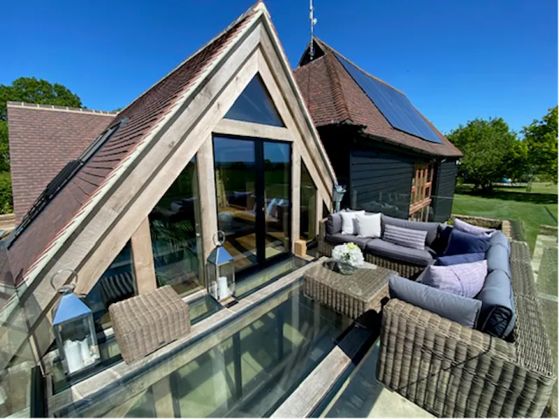 Limpsfield family barn home, D2850 (photo 19)