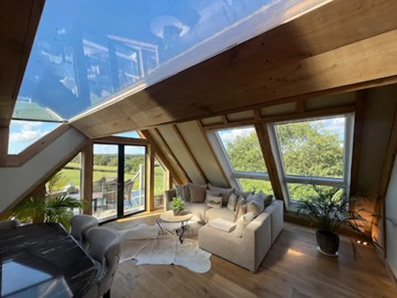 Limpsfield family barn home, D2850 (photo 5)