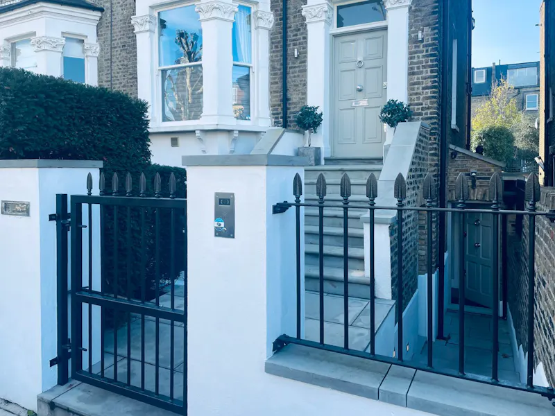 Sleek Fulham Townhouse, B2110 (photo 24)