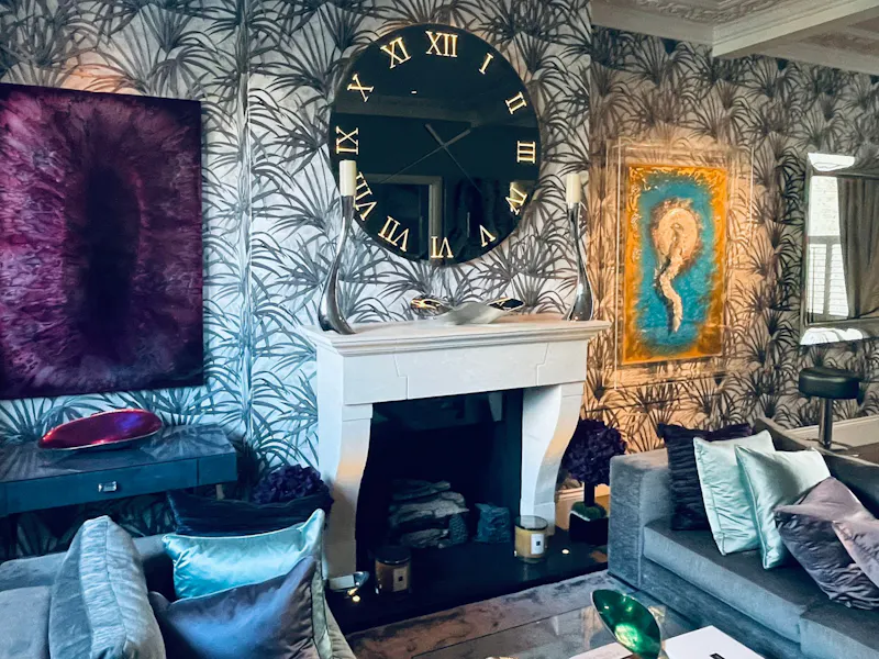 Wallpaper at Sleek Fulham Townhouse, B2110 (photo 14)